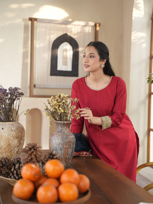 Gul Rez-Red Raw Silk dress with hand painted organza dupatta 3pc outfit by Momina Khan