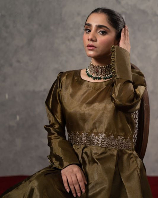 SILKY FIRAAQ-Timeless Grace