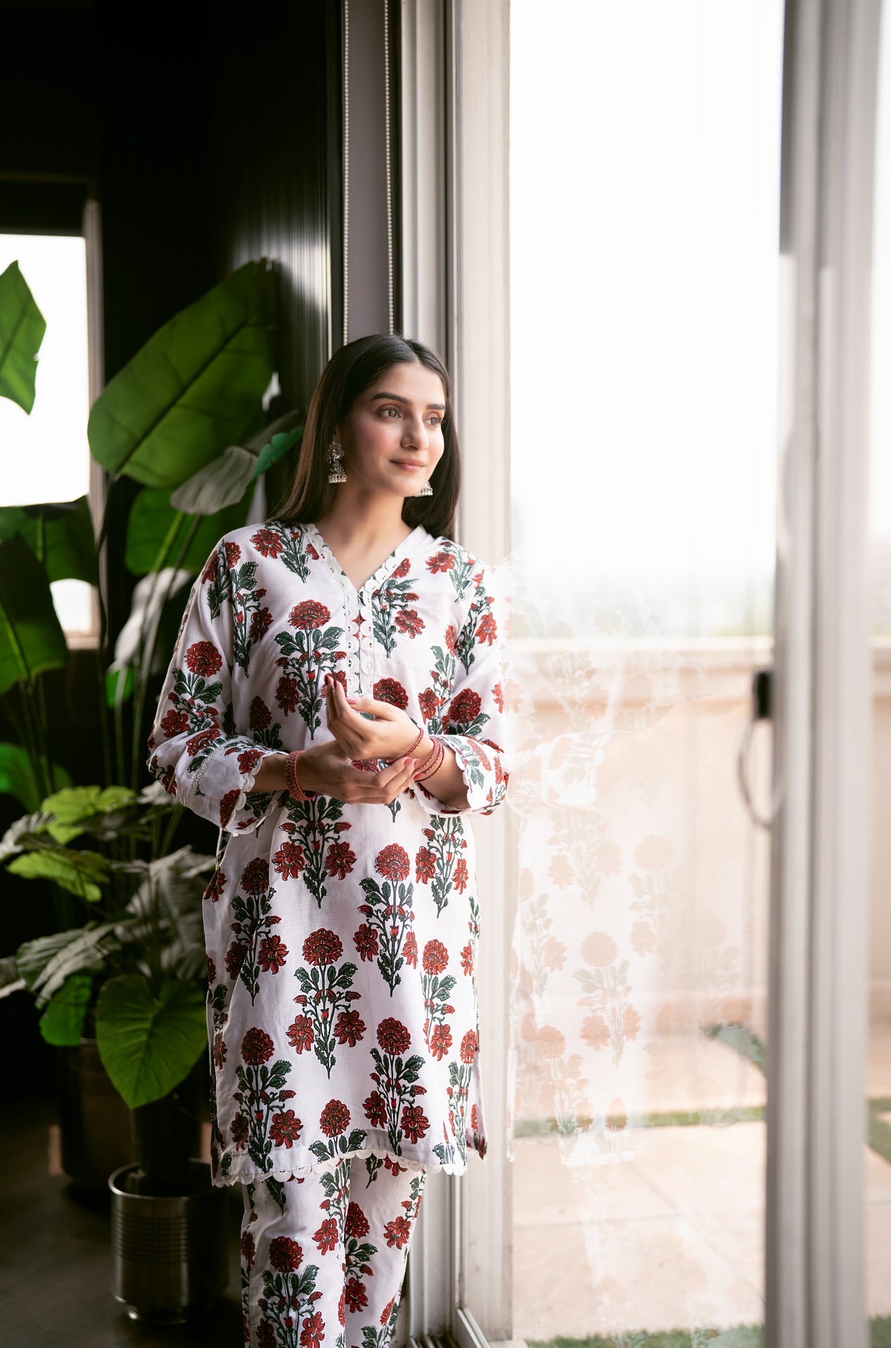 Nazrana-e-Gul 2pc printed Lawn