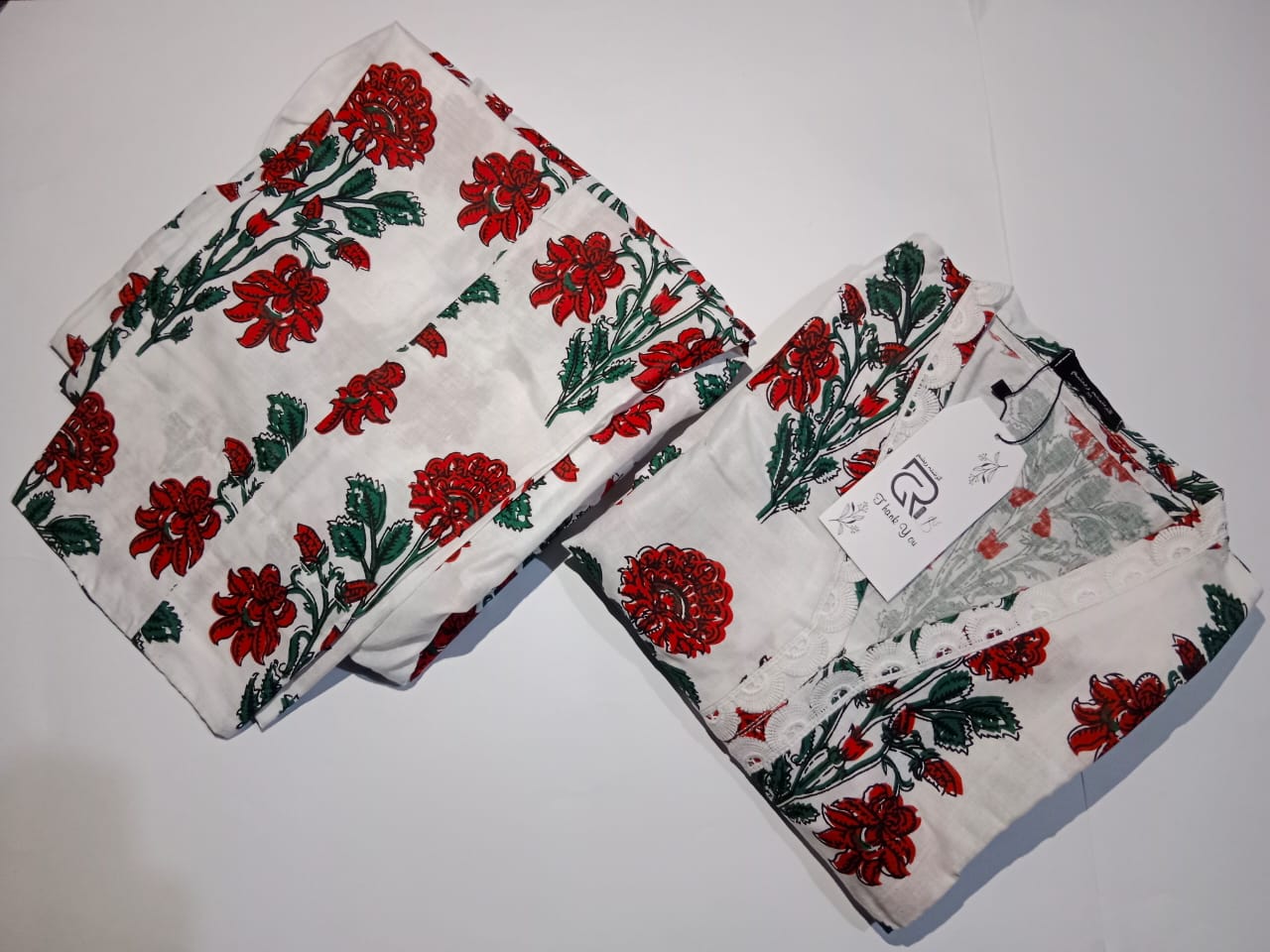 Nazrana-e-Gul 2pc printed Lawn